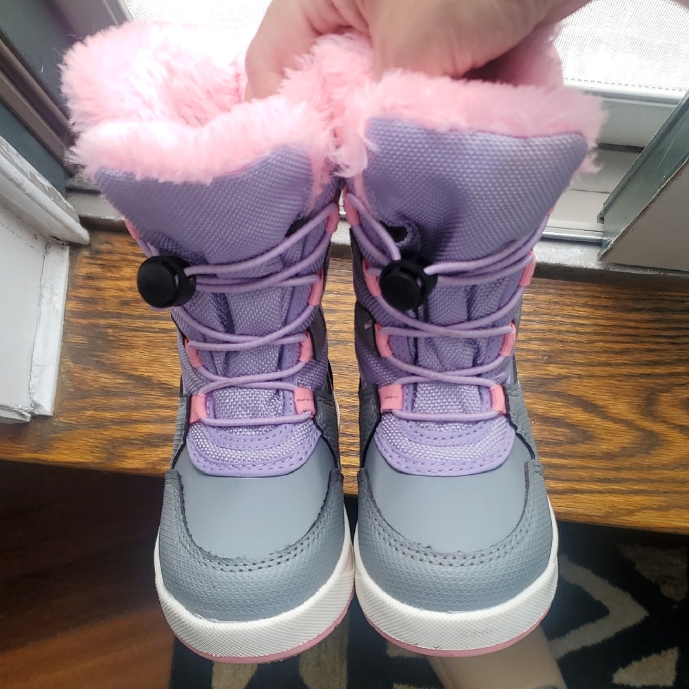 Girl Toddler Size 7 Snow Boots